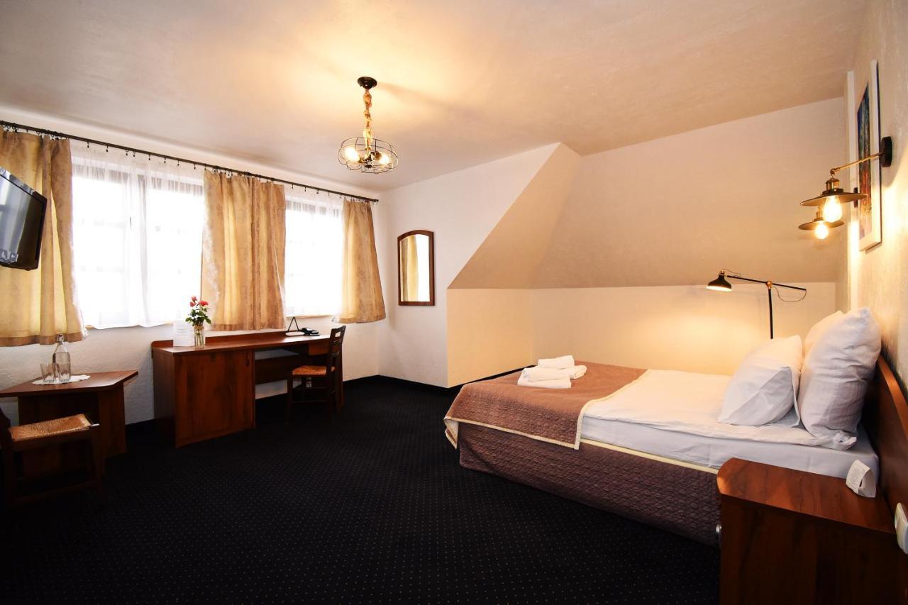 Kraina Jezior Hotell Ostróda Eksteriør bilde